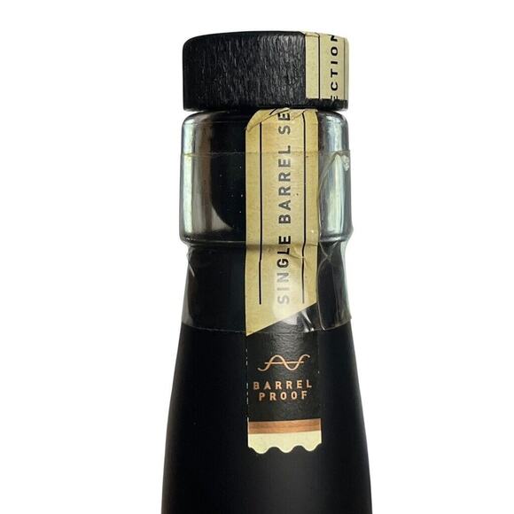 New Riff Single Barrell Empty Bottle Bourbon Whiskey 750ML Collector Man Cave - Picture 5 of 11